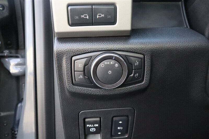 Used 2018 Ford F150 Lariat w/ Equipment Group 501A Mid AWD/4WD image 21