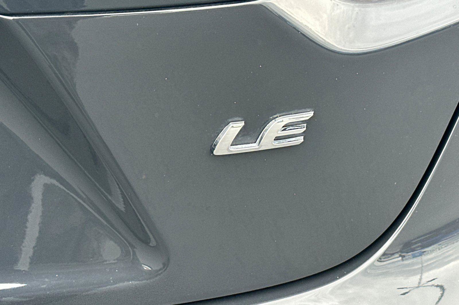 Used 2025 Toyota Corolla LE image 24