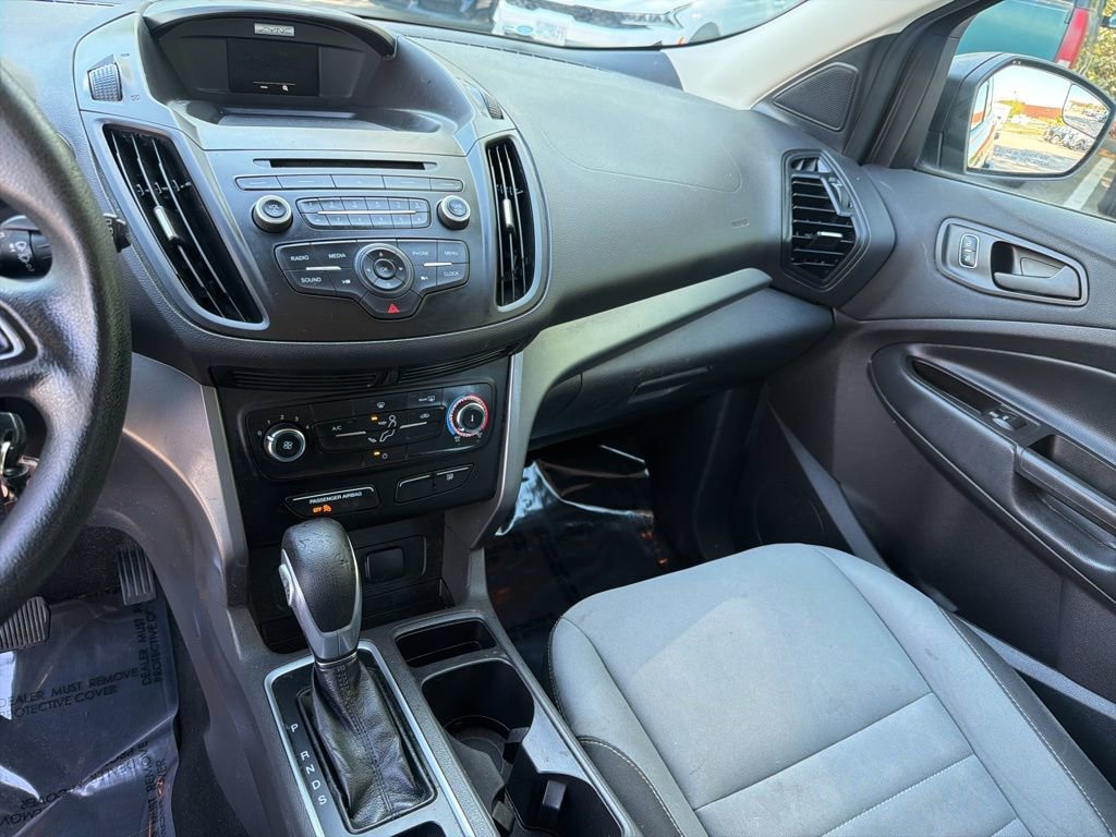 Used 2017 Ford Escape S image 17