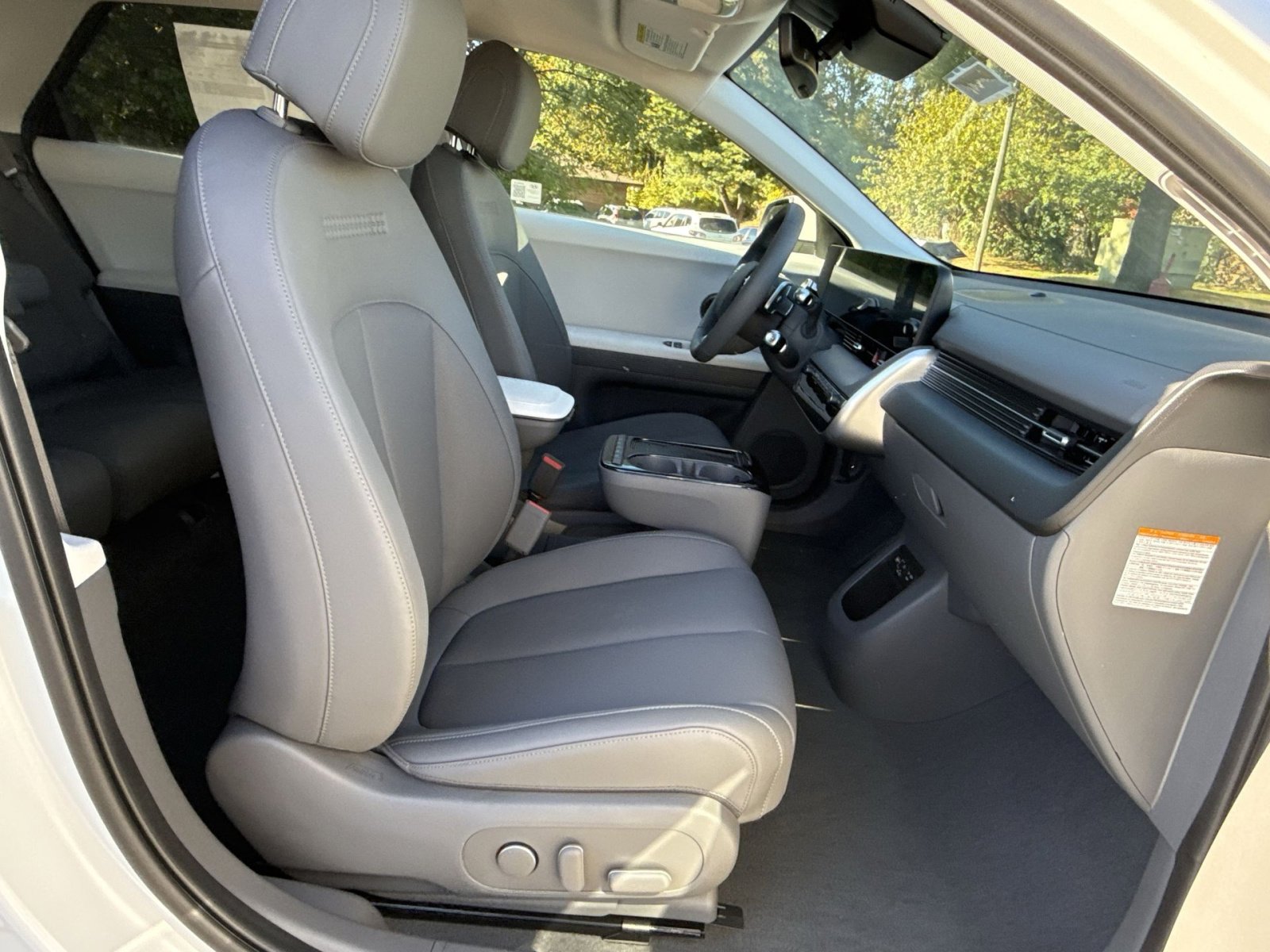 New 2025 Hyundai Ioniq 5 SEL image 26