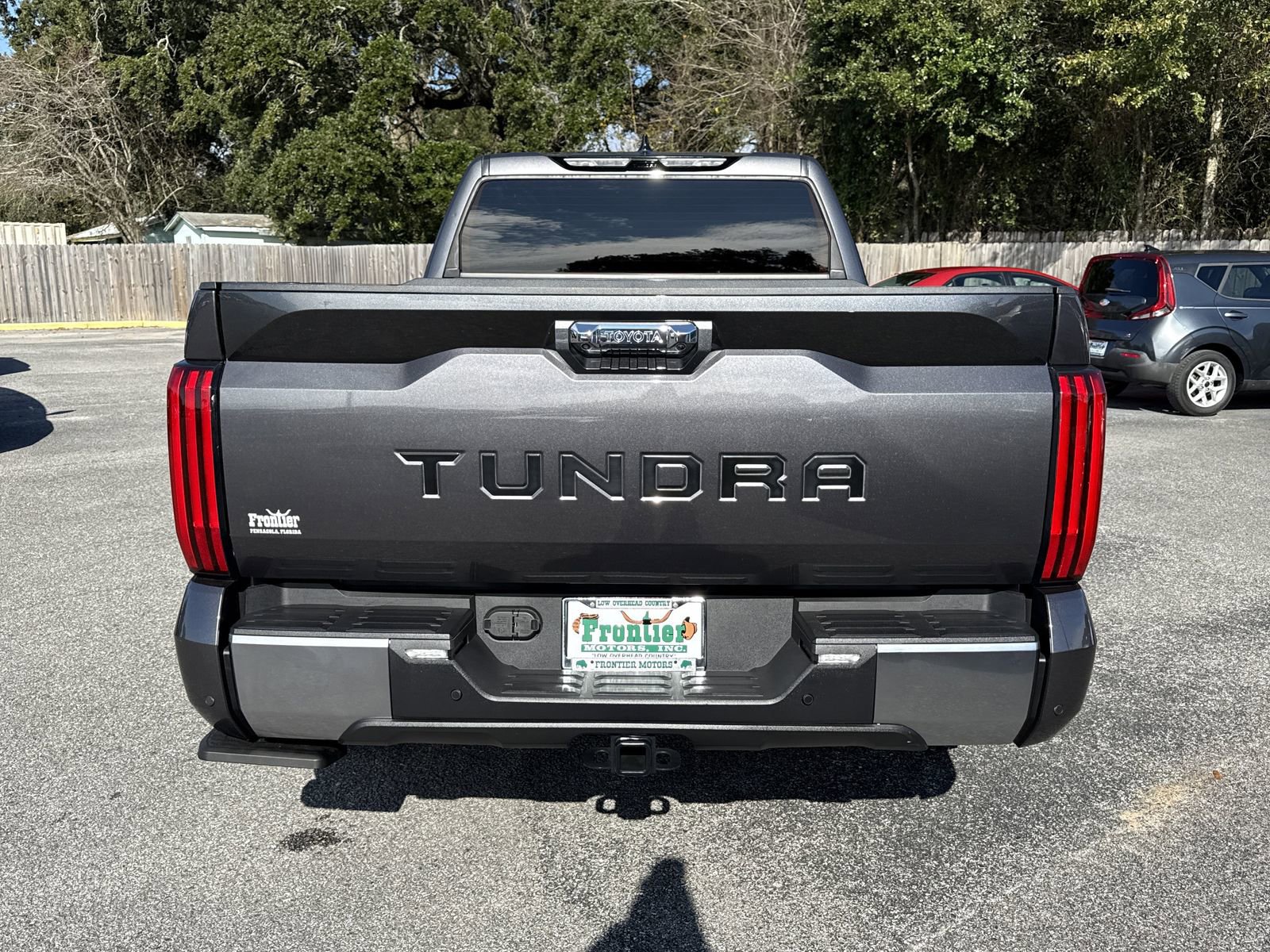 Used 2023 Toyota Tundra Limited w/ Power Package RWD image 4