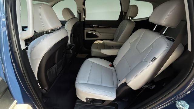 Used 2024 Kia Telluride S FWD image 20