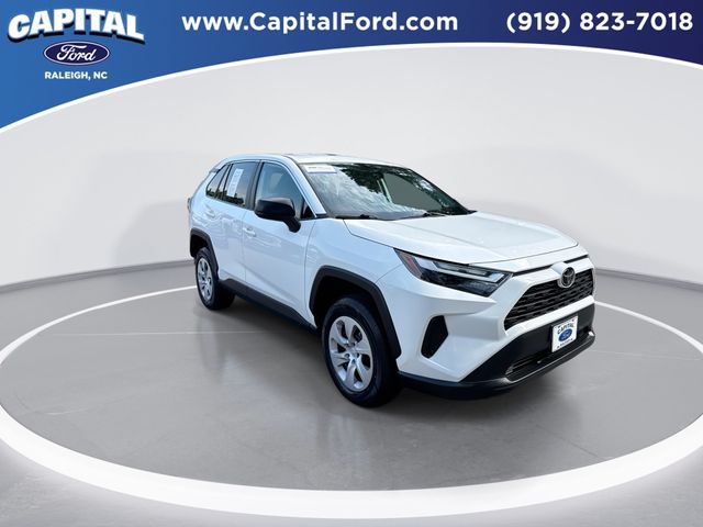 Used 2025 Toyota RAV4 LE AWD/4WD image 2