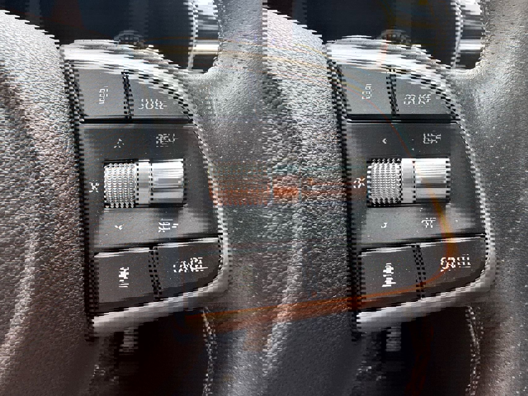 Used 2020 Genesis G70 3.3T w/ Elite Package image 17