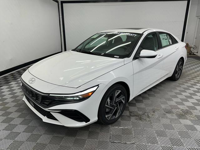 New 2025 Hyundai Elantra SEL