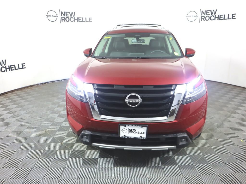 Used 2022 Nissan Pathfinder SL w/ SL Premium Package image 2