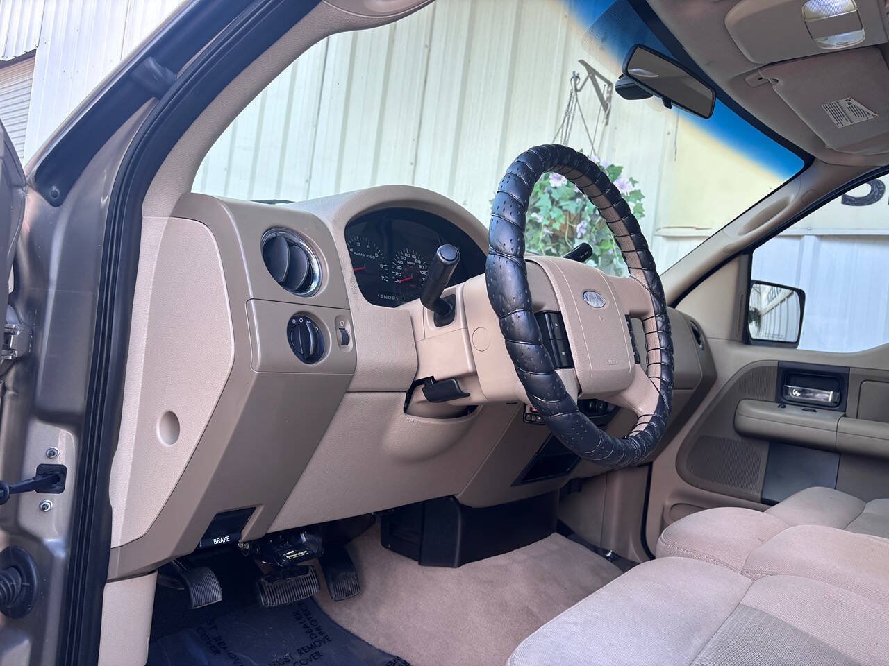 Used 2004 Ford F150 XLT RWD image 16