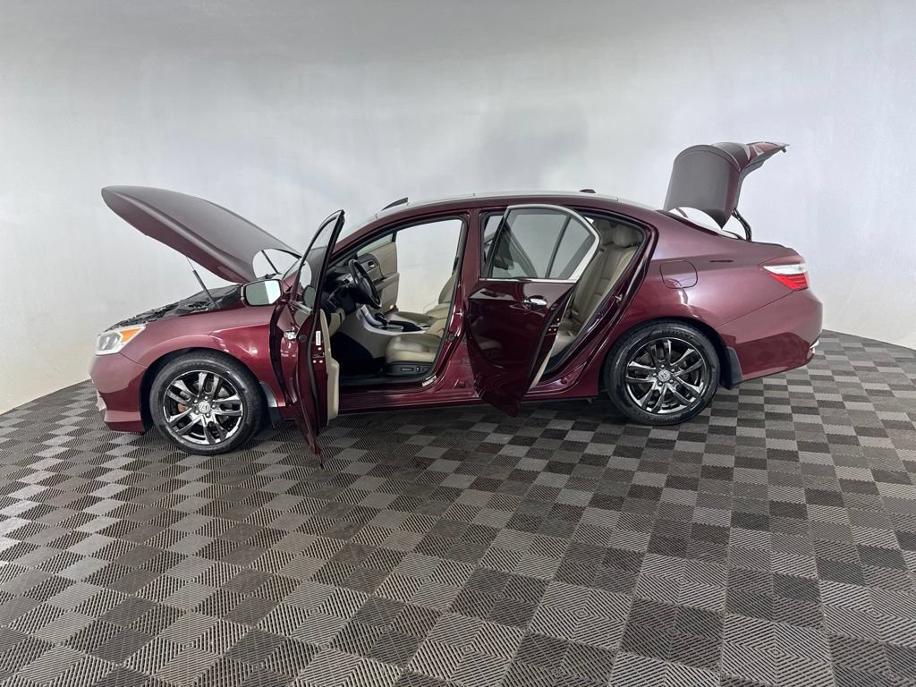 Used 2017 Honda Accord EX-L image 10