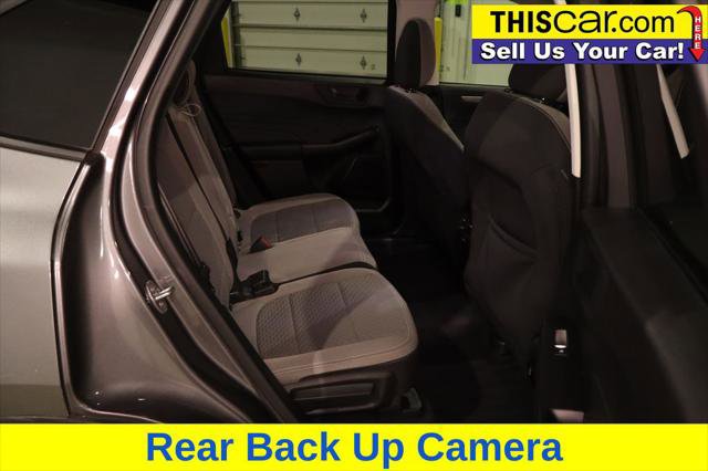 Used 2022 Ford Escape SE w/ SE Sport Appearance Package image 19