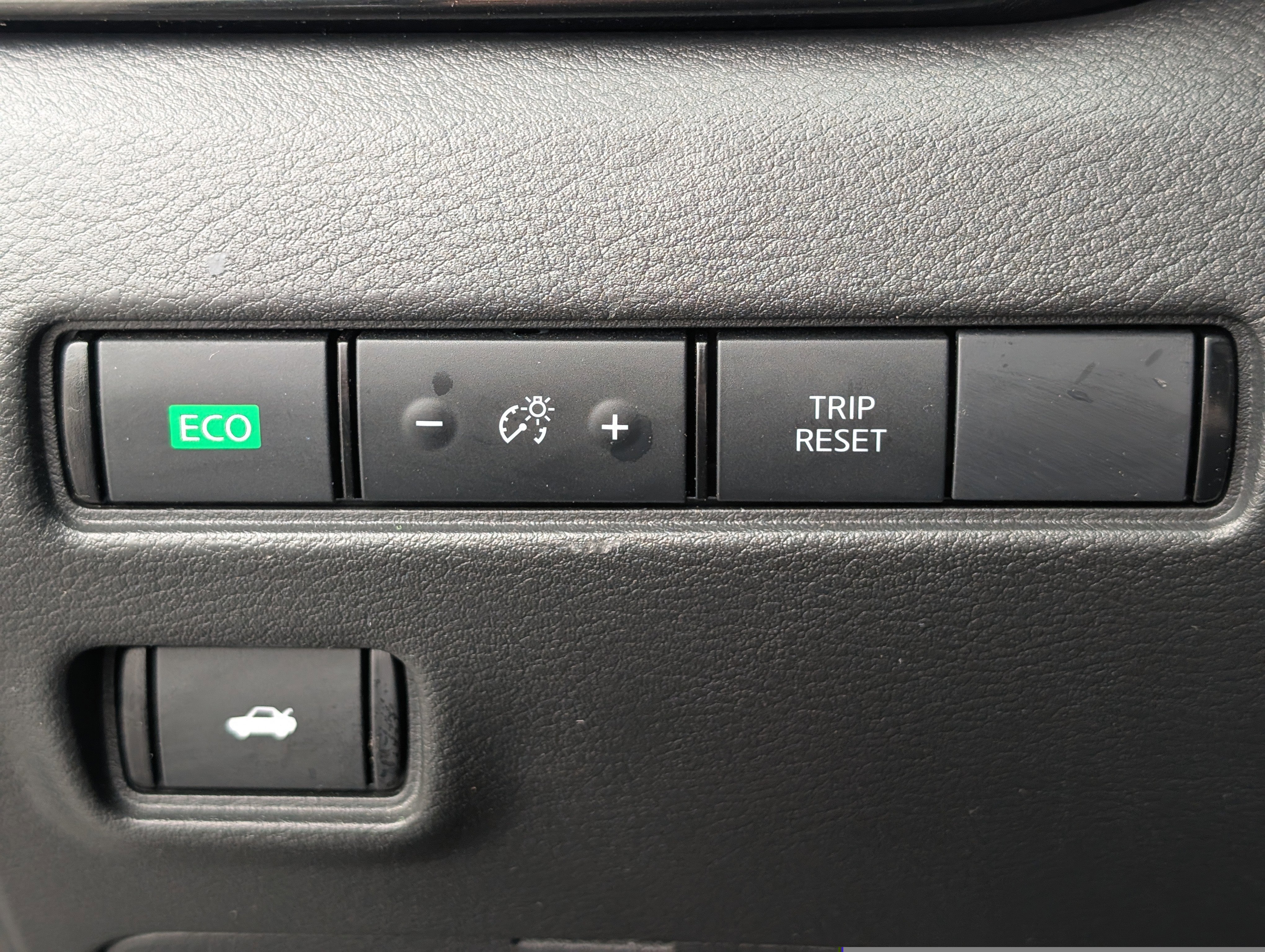 Used 2024 Nissan Sentra SV image 18