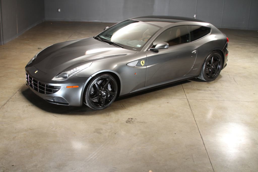 Used 2013 Ferrari FF image 4