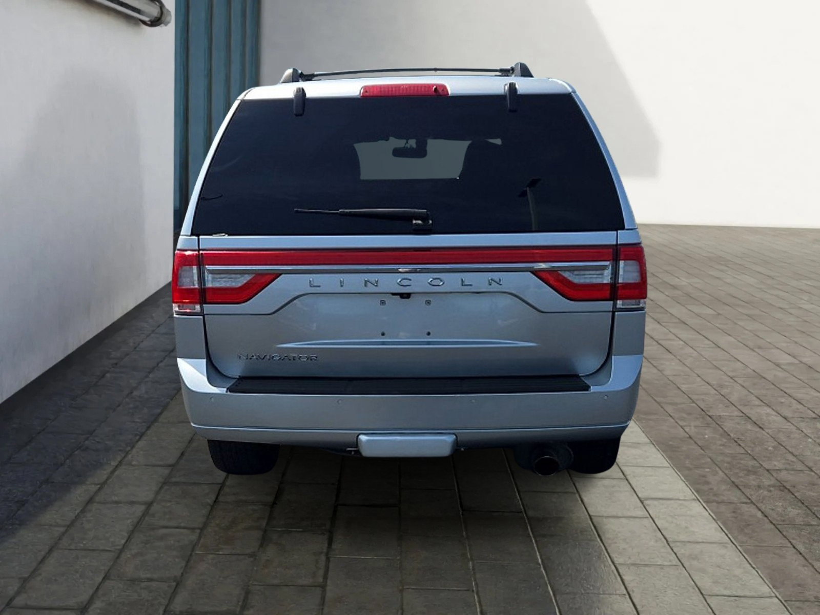 Used 2017 Lincoln Navigator Select AWD/4WD image 4