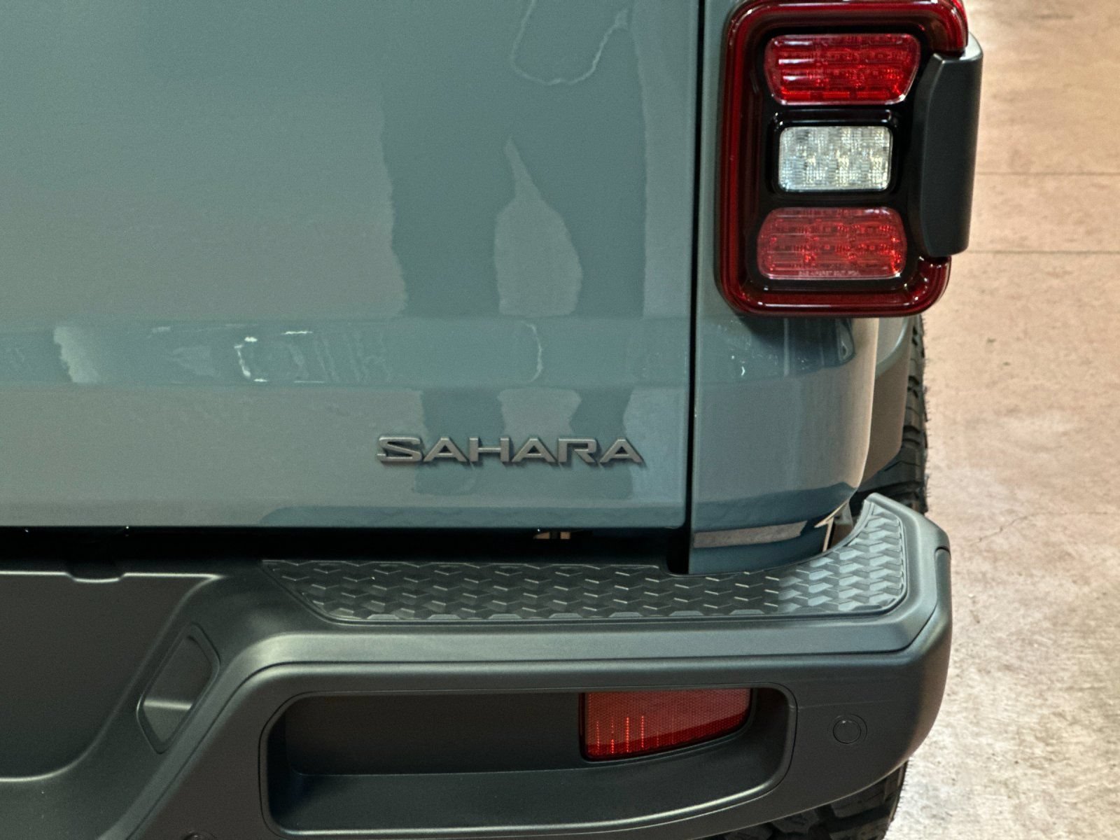 New 2026 Jeep Gladiator Sport AWD/4WD image 24