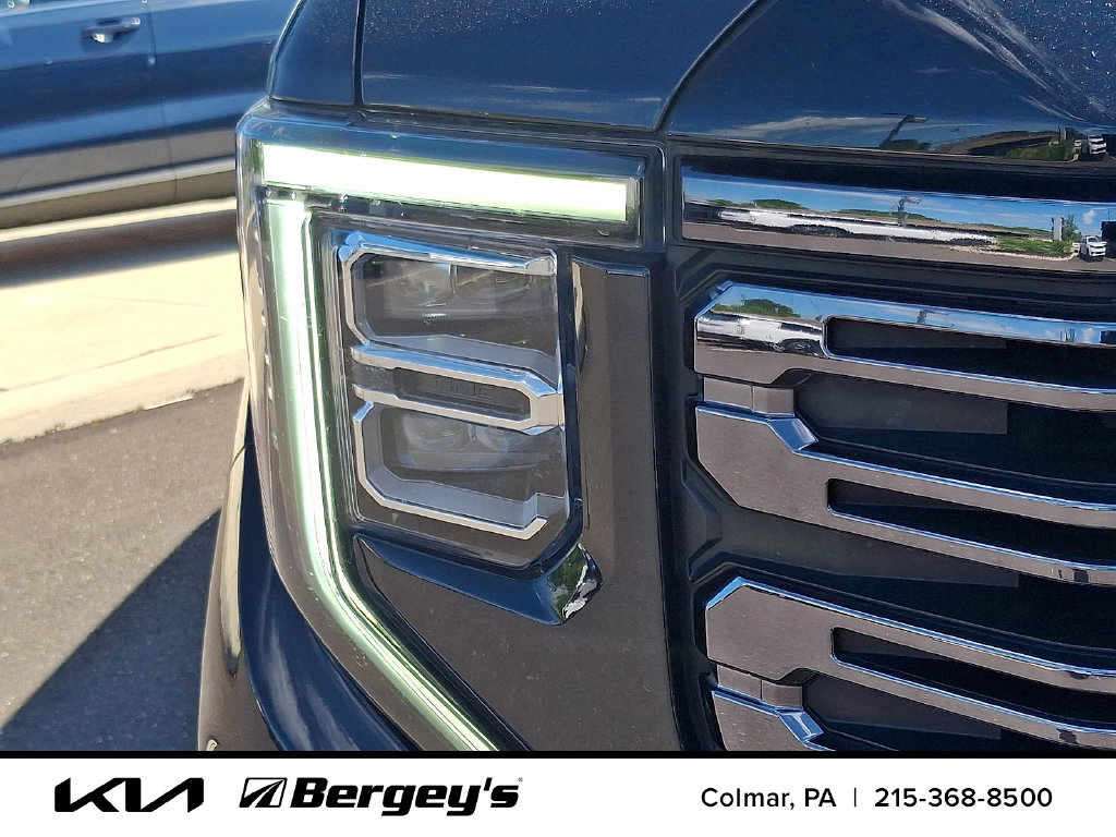 Used 2025 GMC Sierra 1500 Denali Ultimate w/ LPO, Utility Wall Package AWD/4WD image 11
