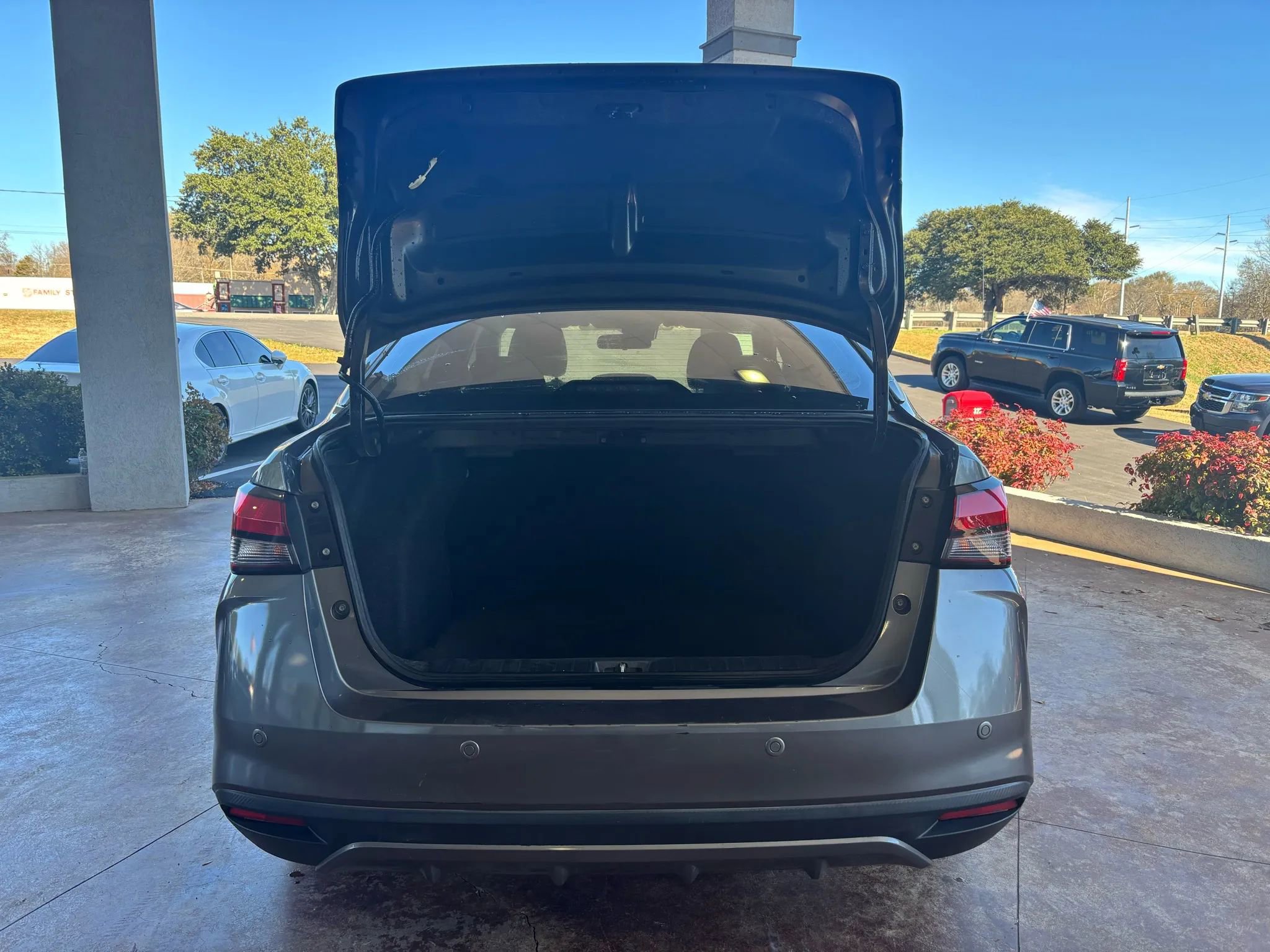 Used 2021 Nissan Versa SV image 22