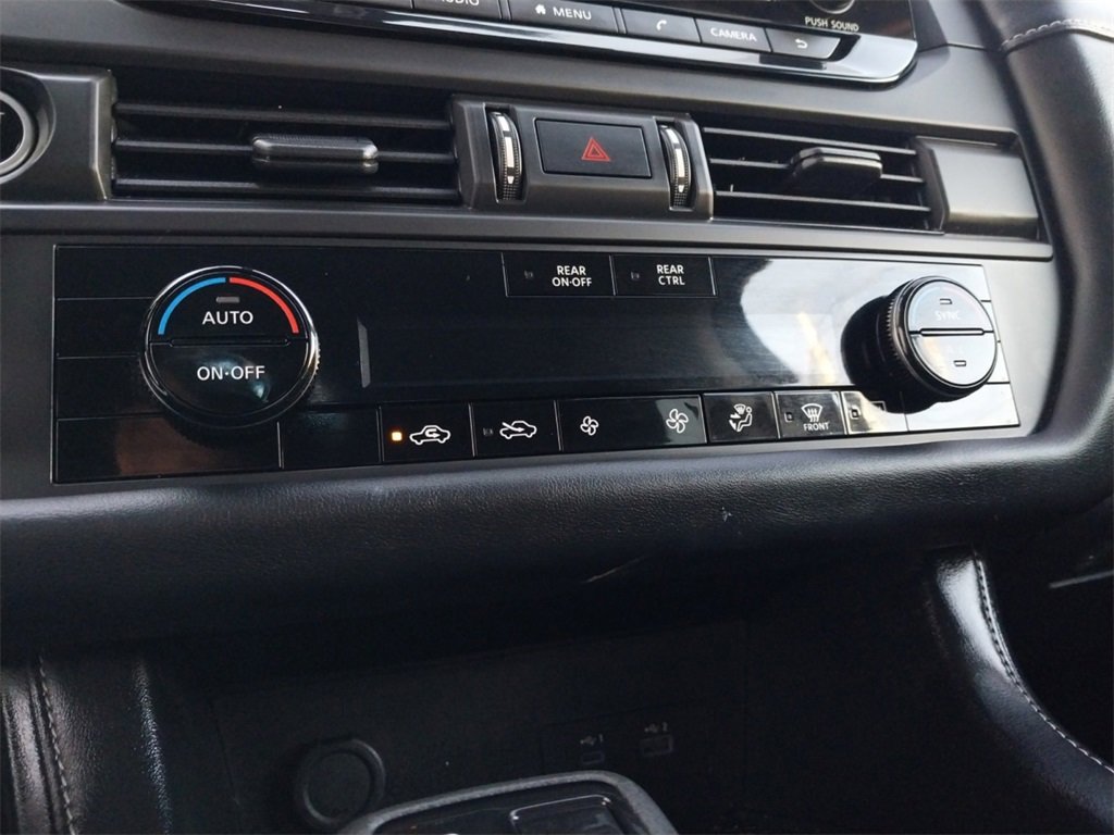 Used 2024 Nissan Pathfinder S image 18