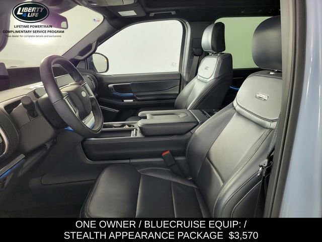 Used 2025 Ford Expedition Max Platinum w/ Stealth Appearance Package image 13