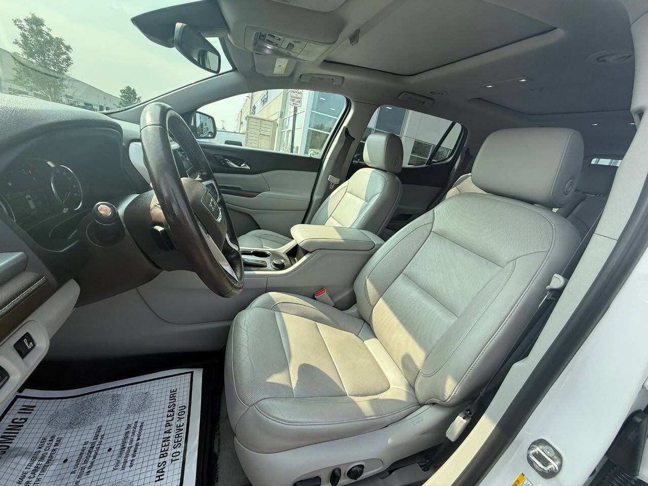 Used 2018 GMC Acadia SLT w/ LPO, Cargo Package image 17