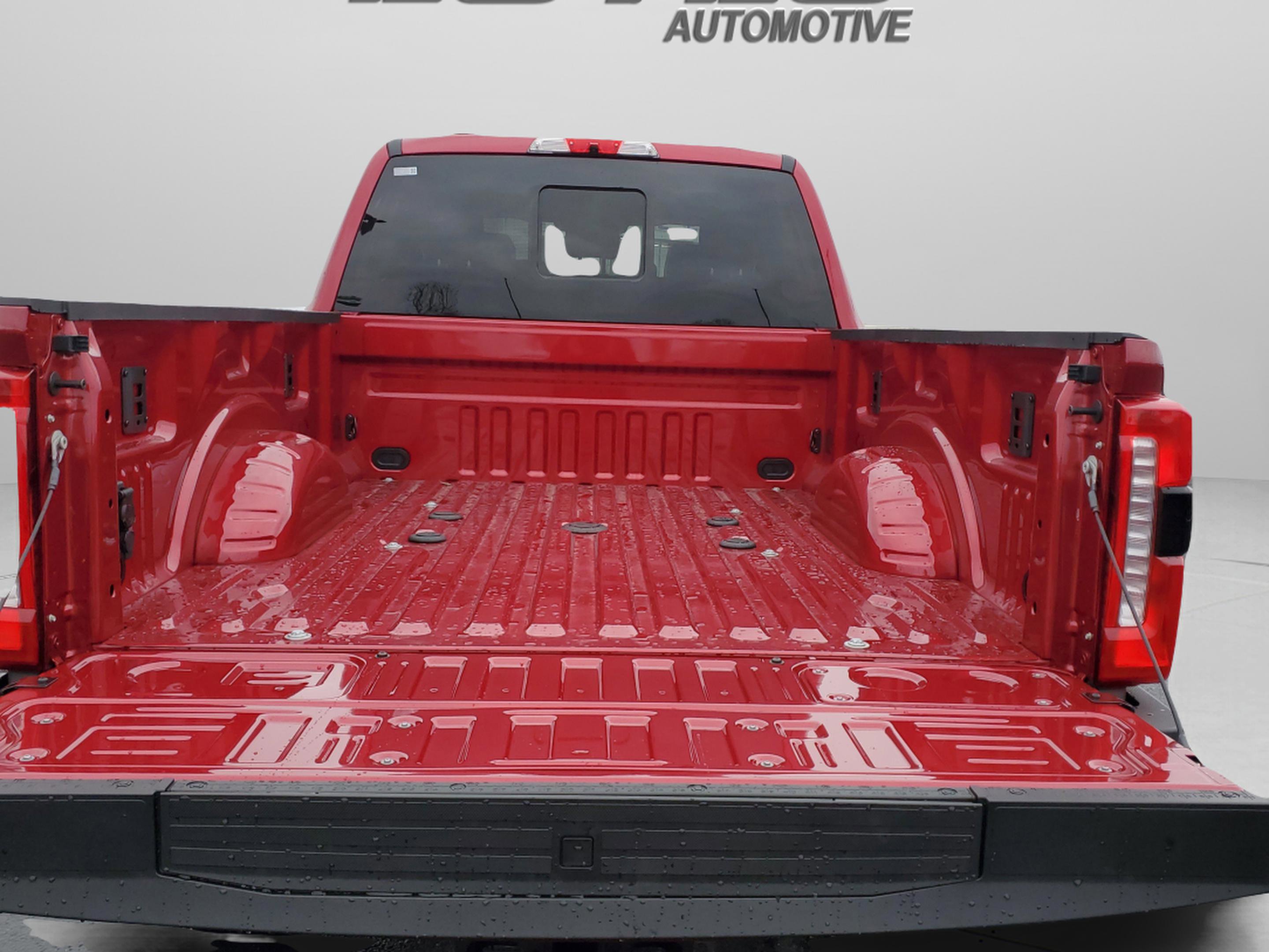 New 2026 Ford F250 Lariat w/ Lariat Ultimate Package image 29