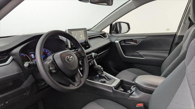 Used 2019 Toyota RAV4 XLE w/ Convenience Package image 24