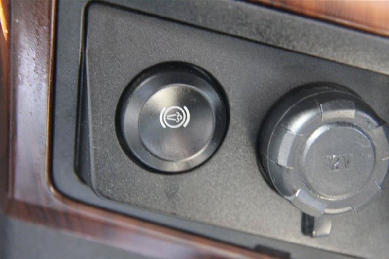 Used 2015 Ford F350 Lariat w/ Lariat Ultimate Package AWD/4WD image 45