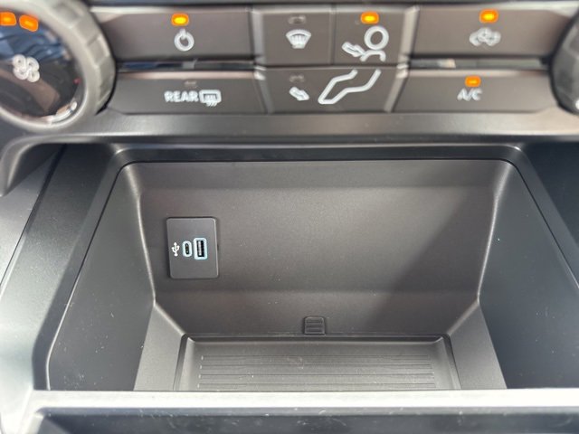 New 2025 Ford F350 XLT image 42