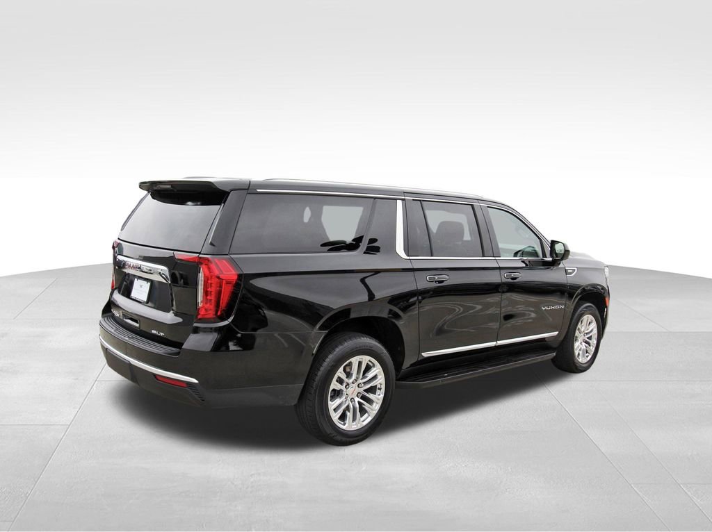 Used 2023 GMC Yukon XL SLT image 4
