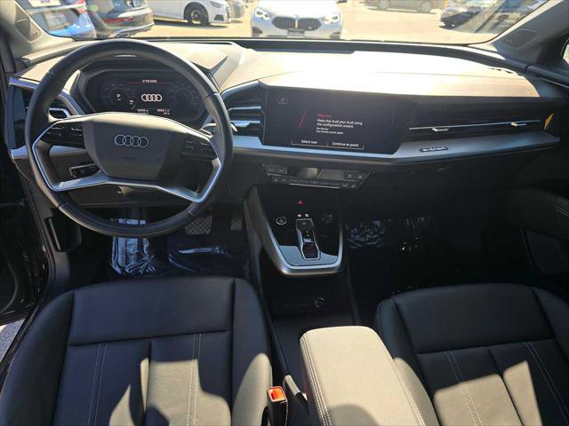 Used 2024 Audi Q4 e-tron Prestige image 23