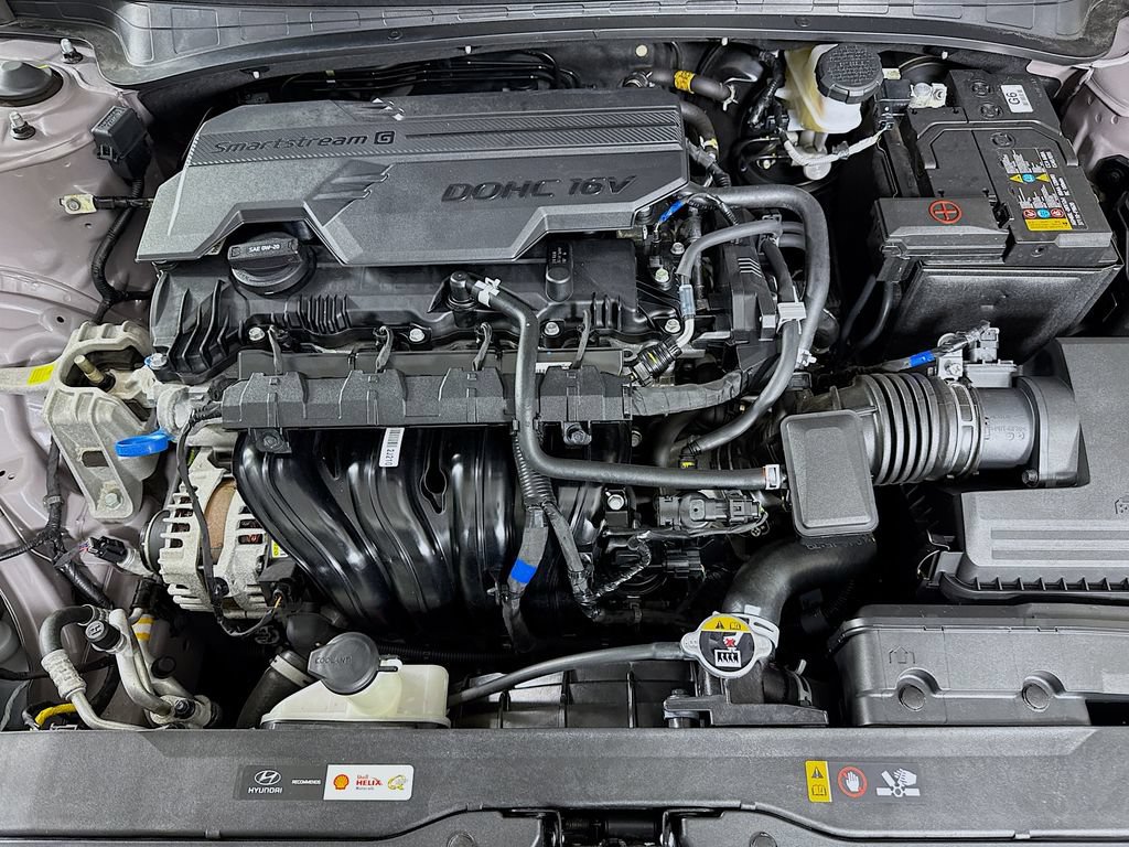 Certified 2025 Hyundai Elantra Sport FWD image 31