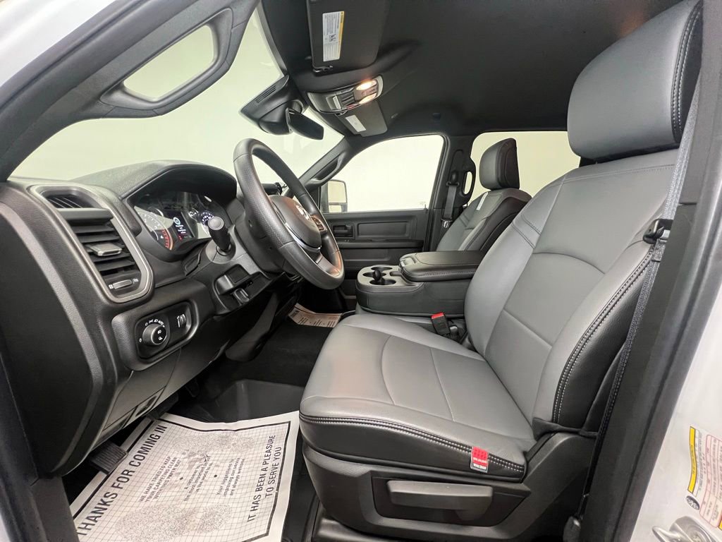 New 2025 RAM 2500 Tradesman AWD/4WD image 4