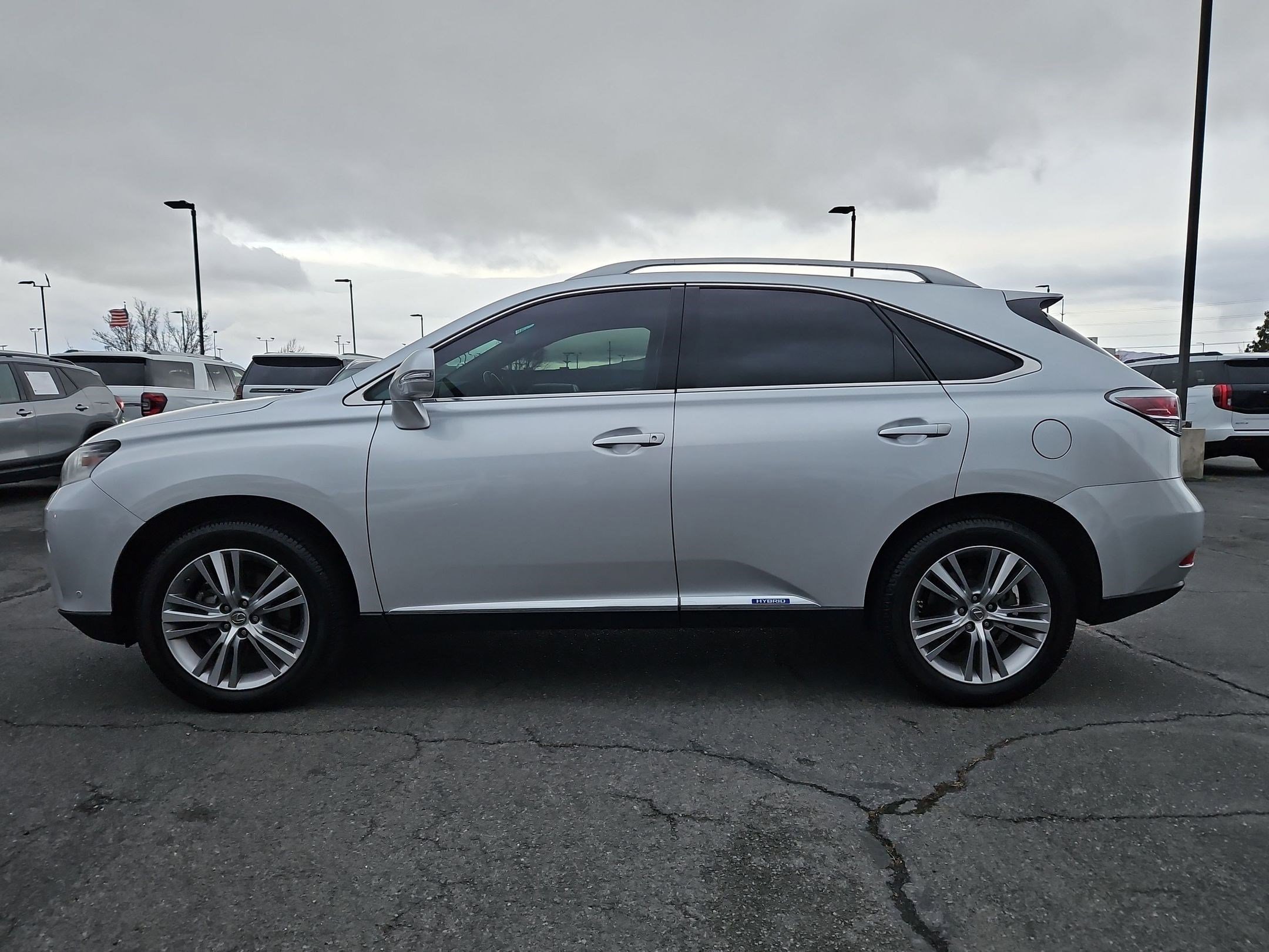 Used 2015 Lexus RX 450h AWD image 9