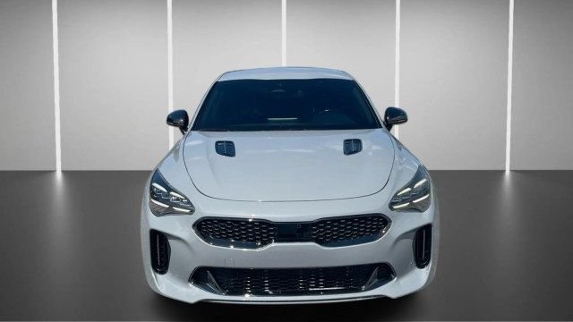 Used 2022 Kia Stinger GT-Line RWD image 3