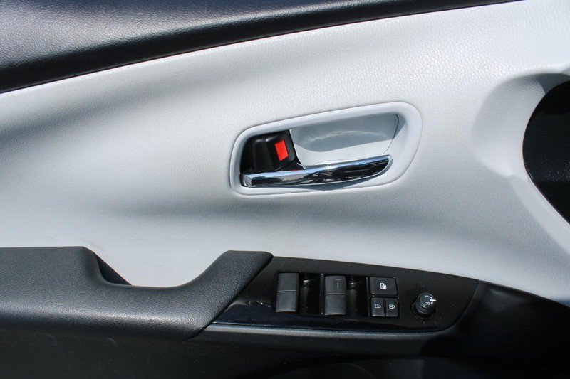 Certified 2022 Toyota Prius Limited FWD image 15