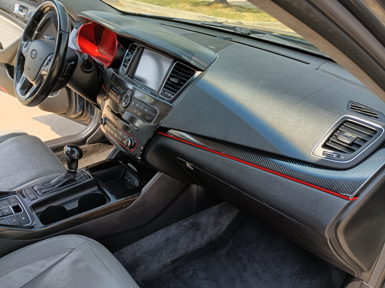 Used 2015 Kia Cadenza Limited image 19