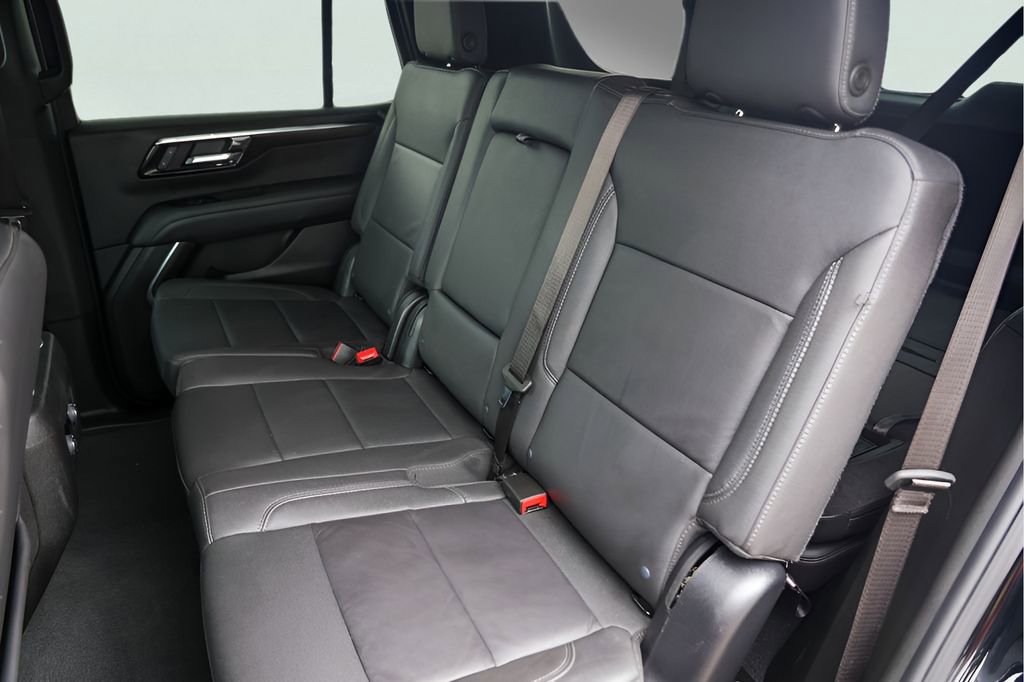 Used 2025 Chevrolet Tahoe LT AWD/4WD image 25