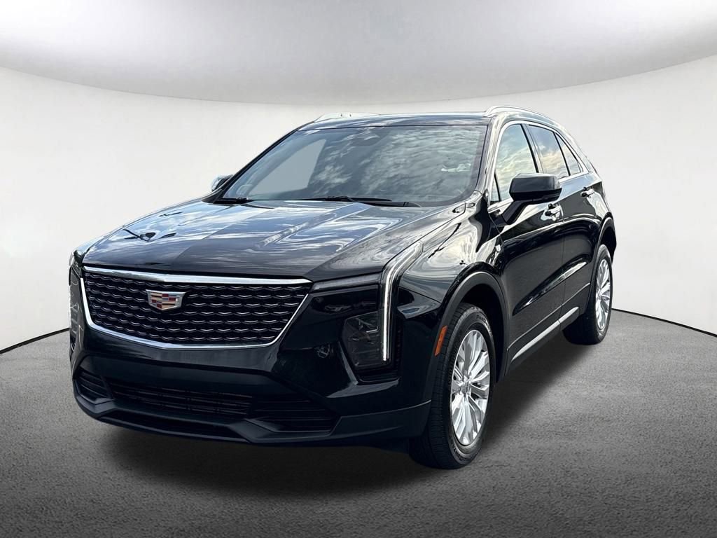 Certified 2024 Cadillac XT4 Luxury w/ Cold Weather Package image 1