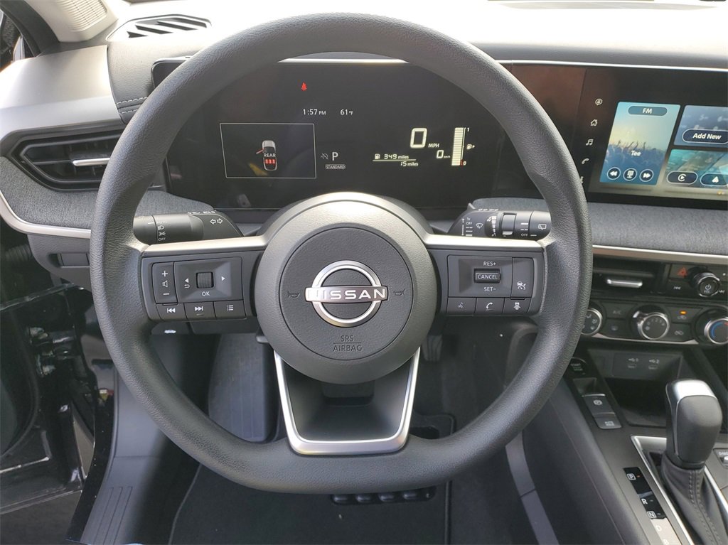 Used 2025 Nissan Kicks SV image 17