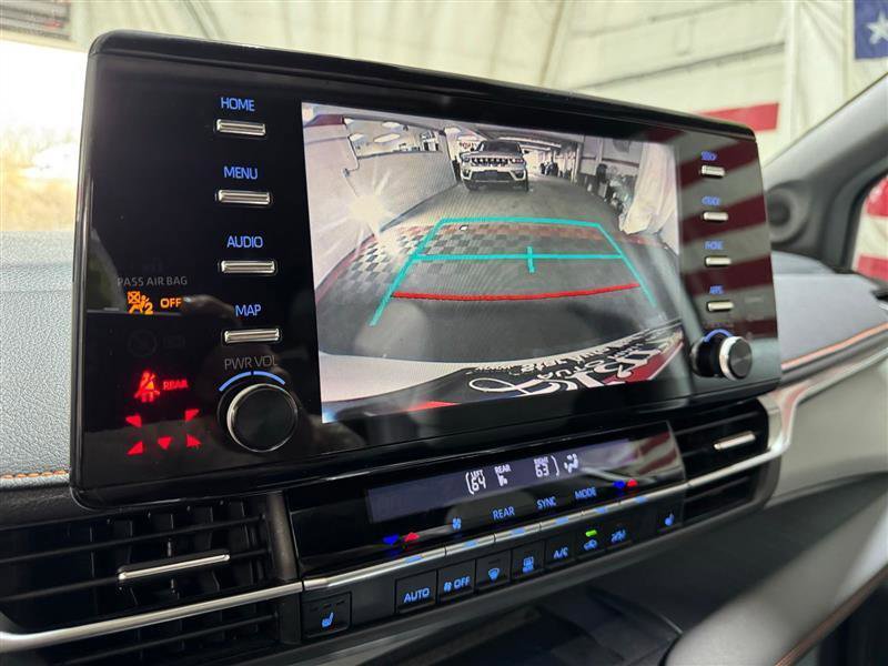 Used 2021 Toyota Sienna XSE w/ XSE Plus Package image 22