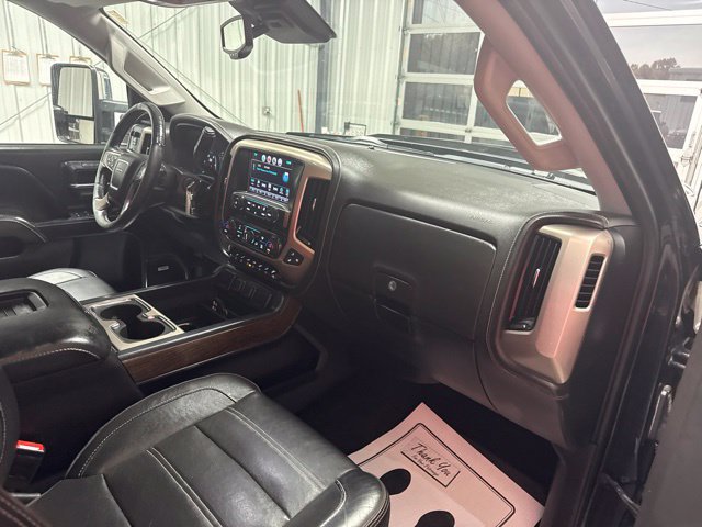Used 2017 GMC Sierra 3500 Denali w/ Duramax Plus Package AWD/4WD image 27
