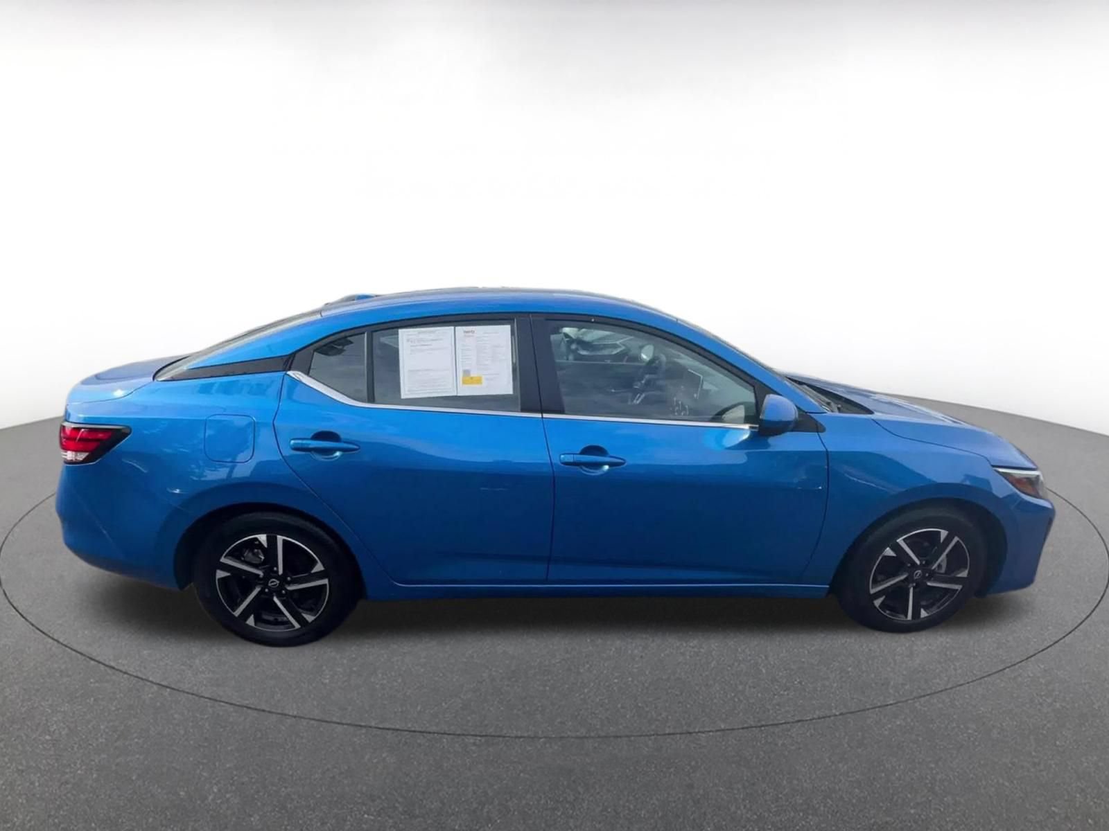 Used 2025 Nissan Sentra SV FWD image 16