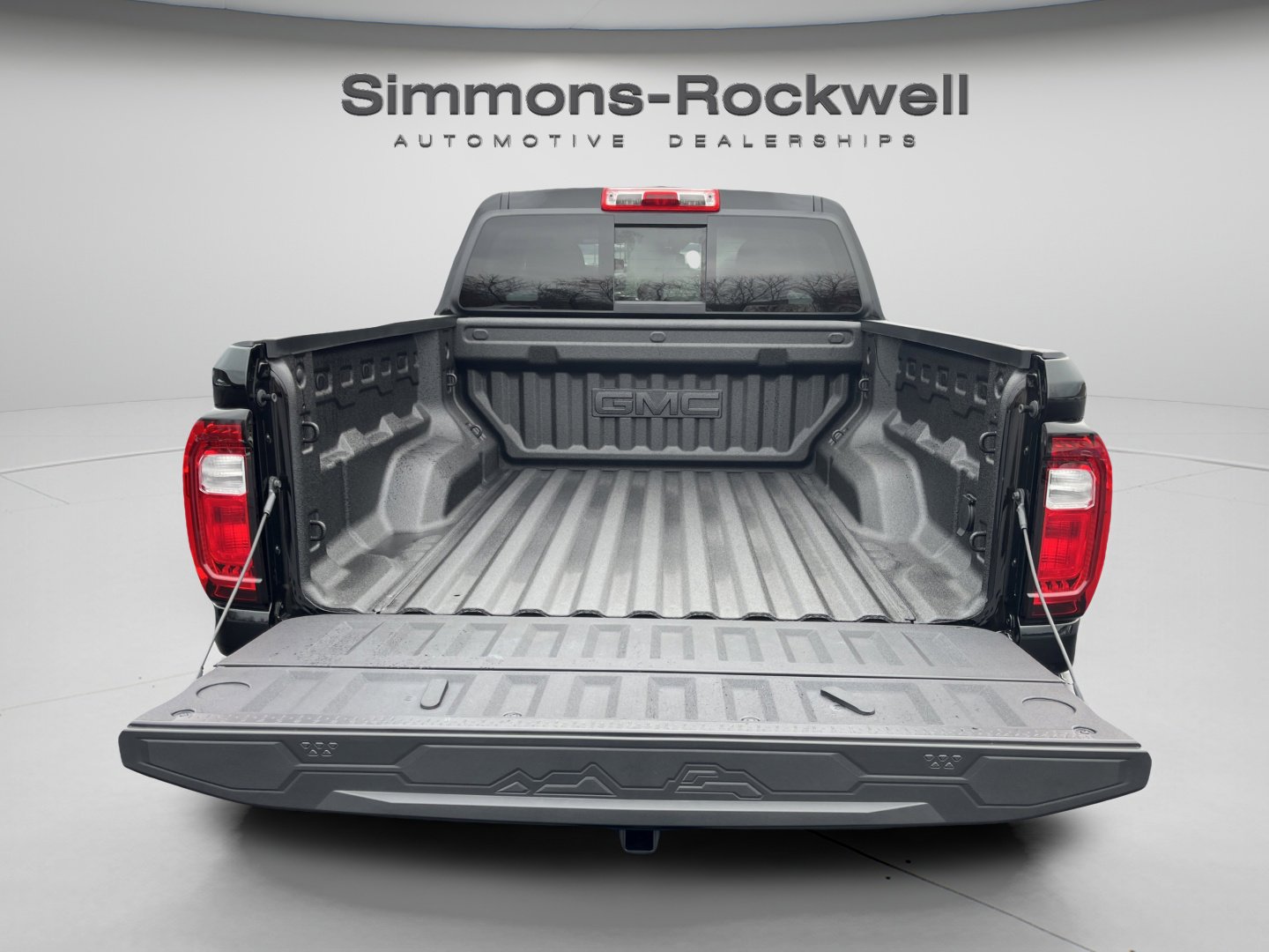 New 2026 GMC Canyon Denali w/ LPO, Denali Black Edition image 10