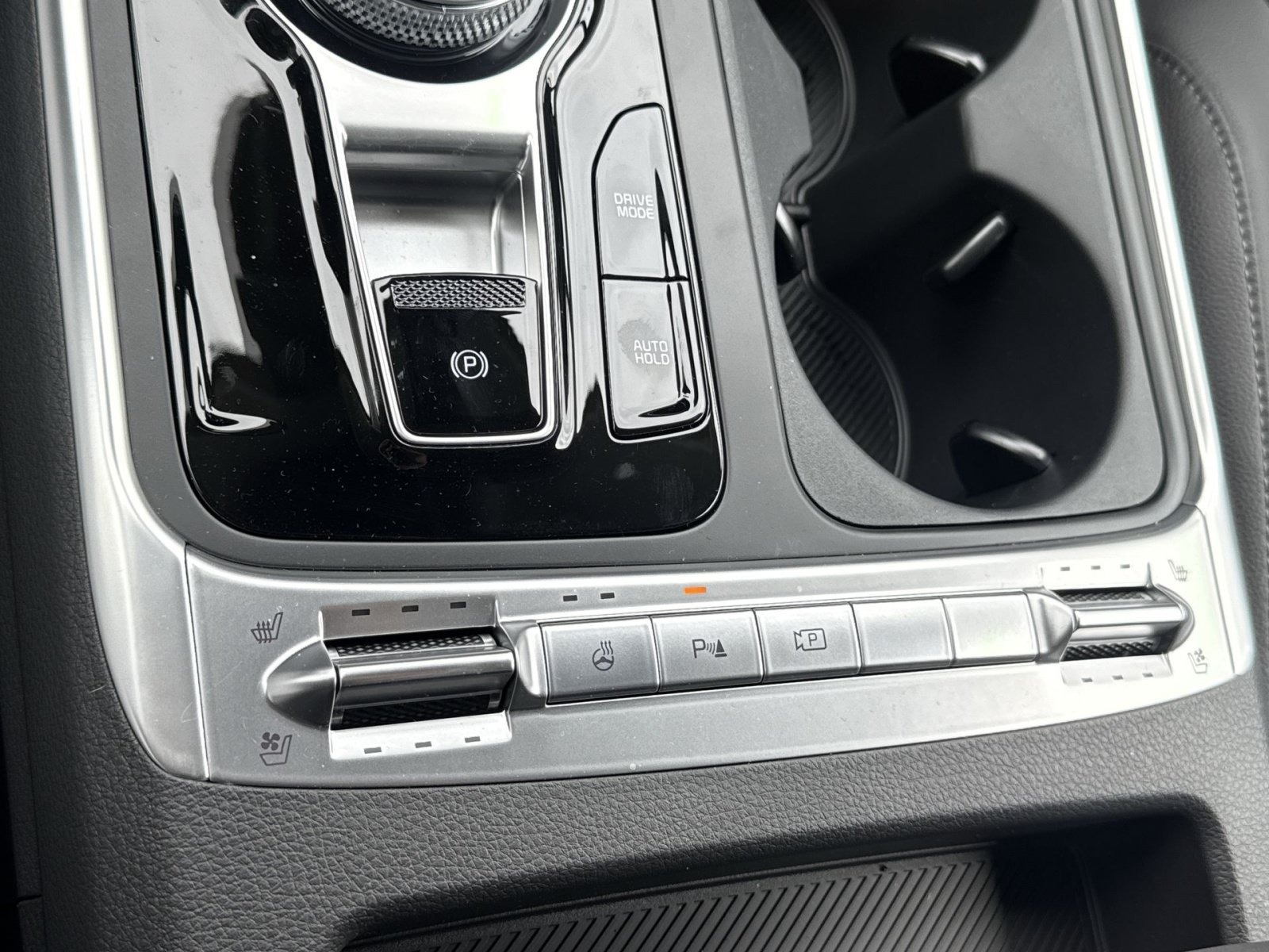 New 2026 Kia Carnival SX Prestige FWD image 30