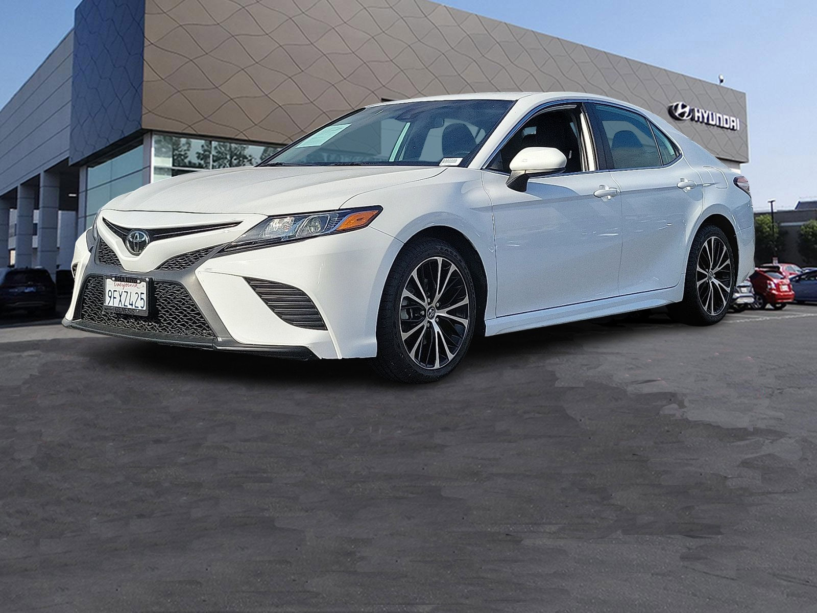 Used 2020 Toyota Camry SE