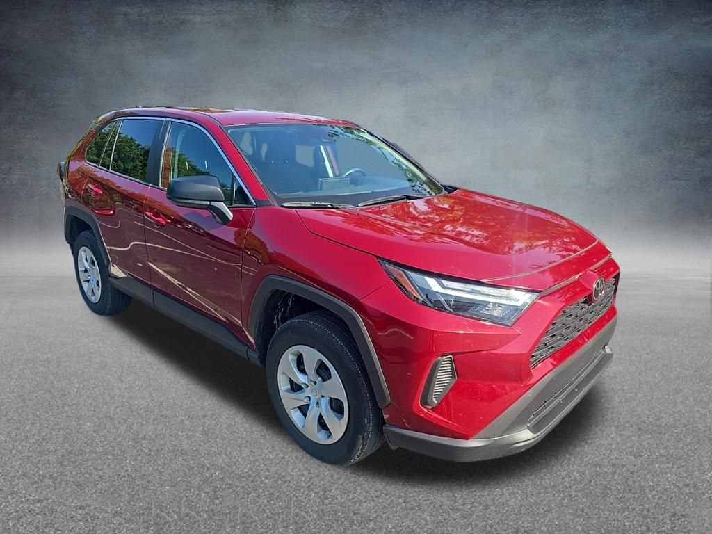 Used 2025 Toyota RAV4 LE AWD/4WD image 2
