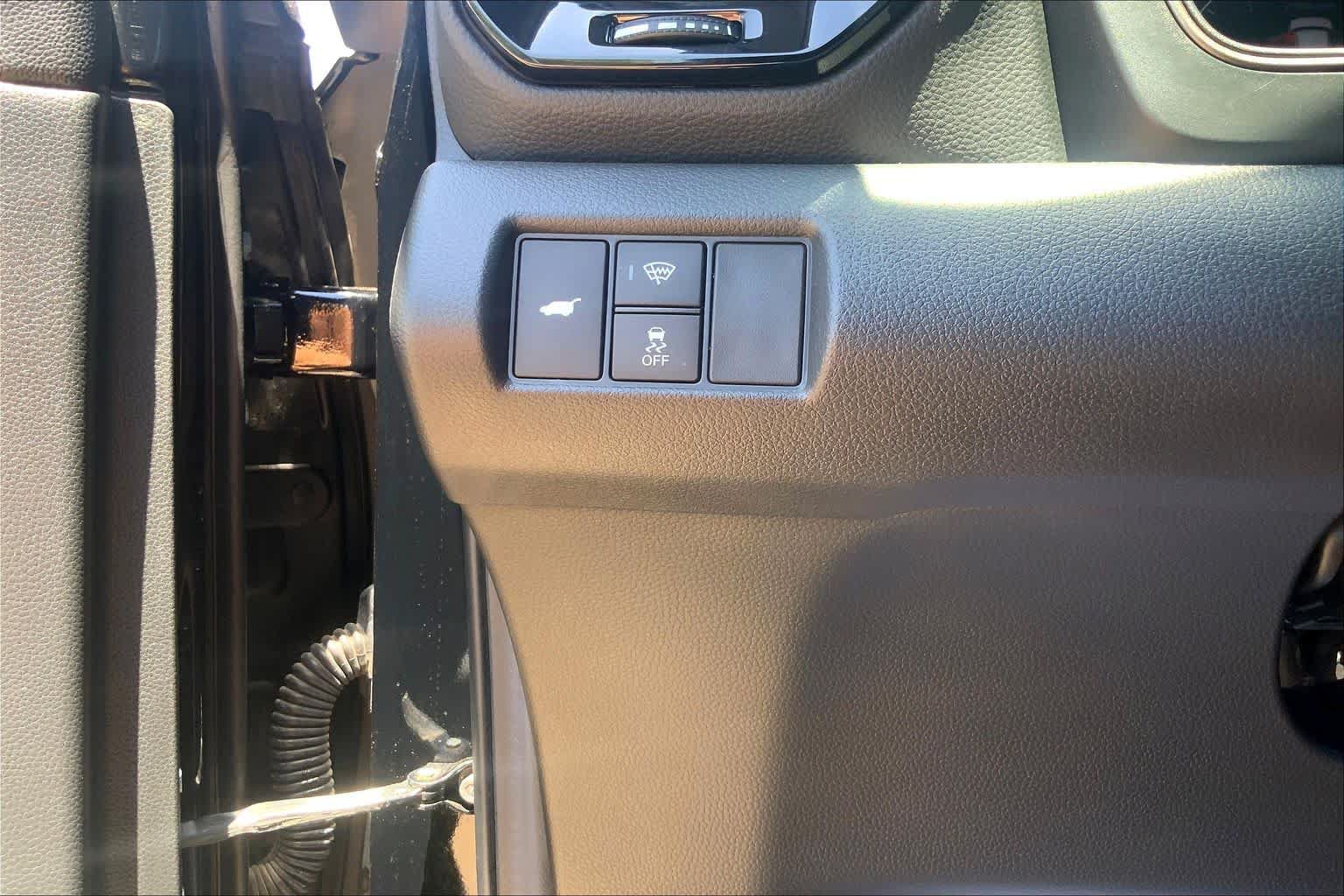 Used 2025 Honda Pilot TrailSport image 36