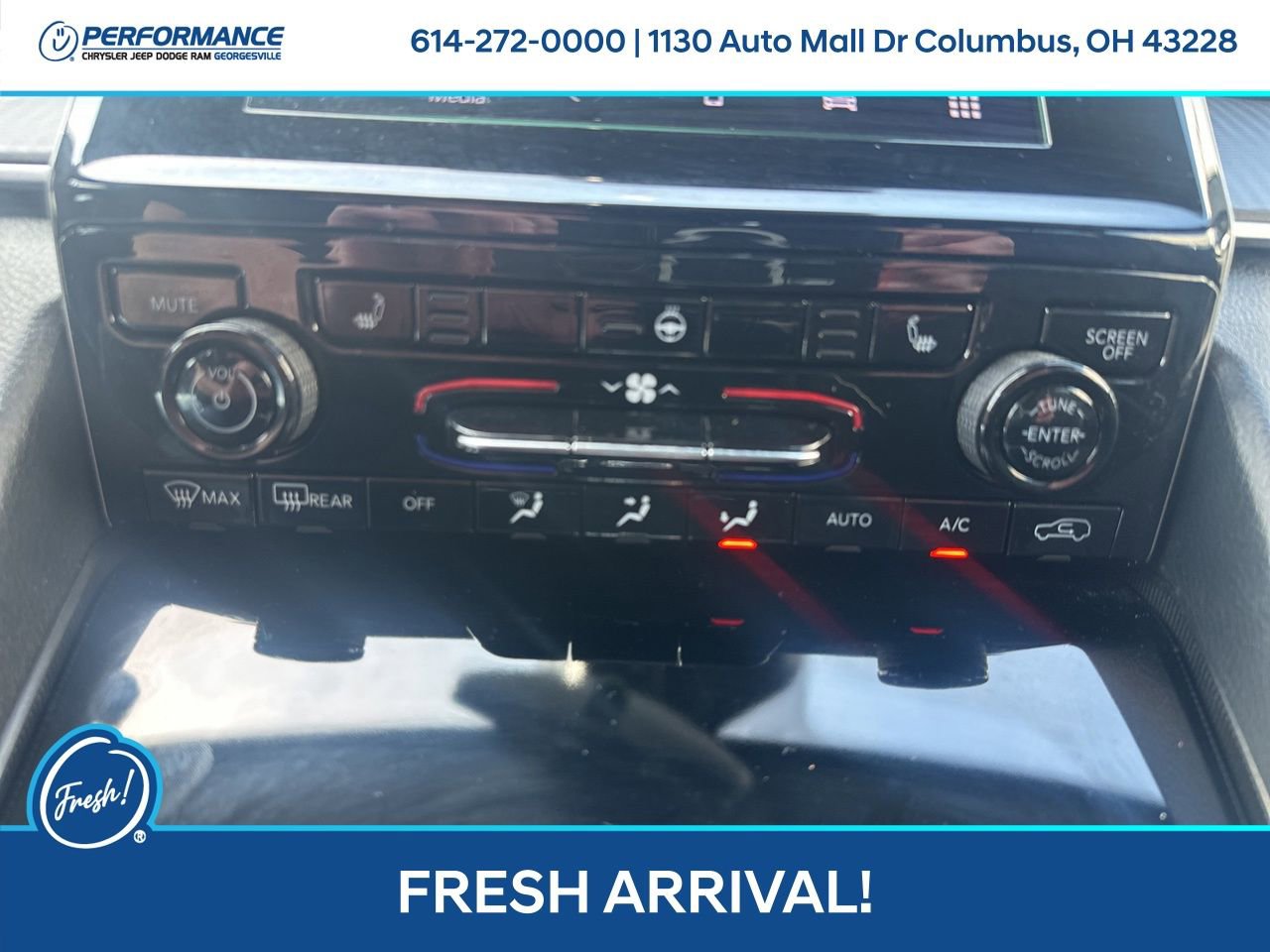 Used 2024 Jeep Grand Cherokee L Laredo w/ Luxury Tech Group I image 25