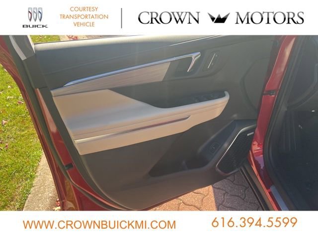 Used 2025 Buick Enclave Preferred w/ LPO, Floor Liner Package image 17