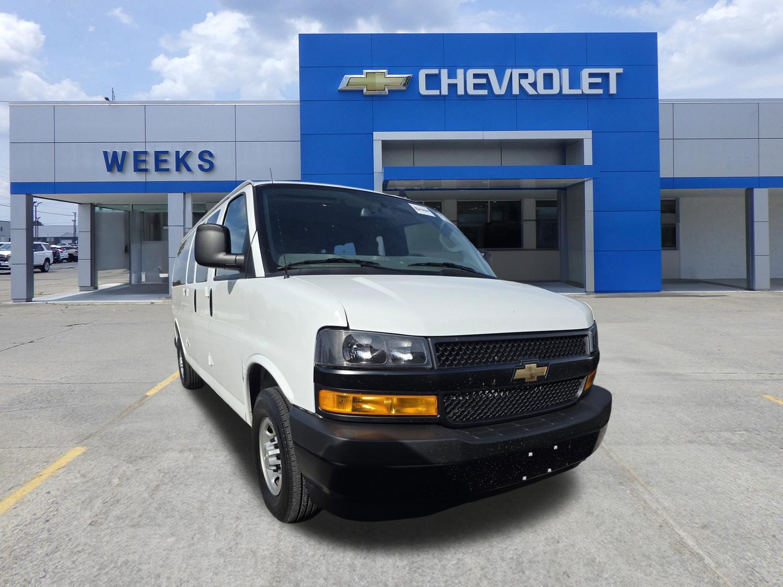 Used 2025 Chevrolet Express 3500 LS RWD image 1
