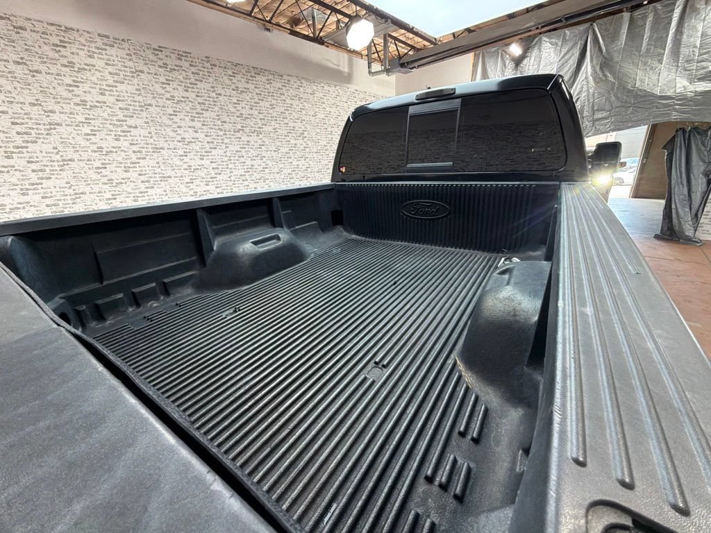 Used 2015 Ford F250 Lariat w/ Lariat Interior Package AWD/4WD image 13