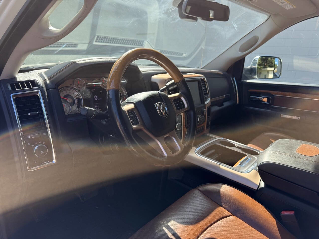 Used 2016 RAM 3500 Laramie Longhorn image 21